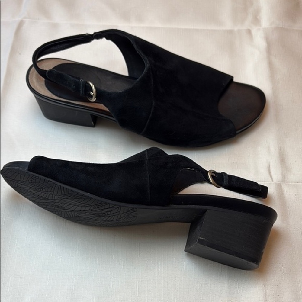 🍴SoftWalk Blacksuede Slingback sandals s2004-003
